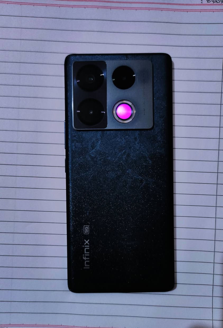 السلام عليكم  الجهاز للبيع او 
مراوس حسب القناعه
 نضافة الجهاز 100٪100
و السعر 220 وبي مجال 
 
Infinix Note 40 Pro 5G


**إذا كنت صاحب هذا الإعلان وتريد حذفه لأي سبب، رجاءا أرسل رسالة إلى الدعم الفني**