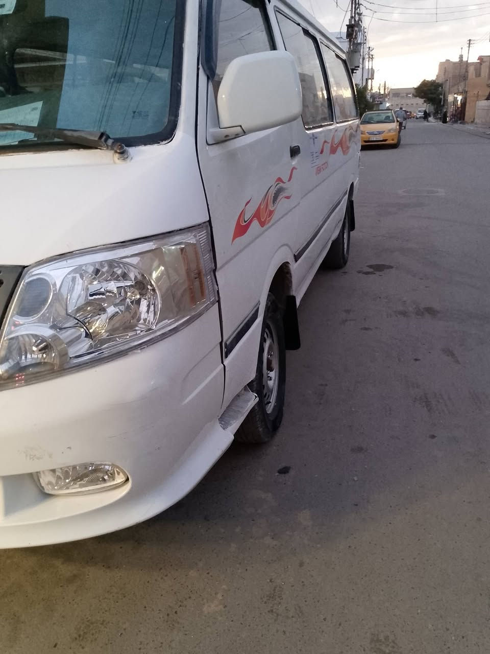 السلام عليكم فتون الابيع 2009 كير محرك بل جيس رقم ديالى نكليزي مصفره من كلشي تحويل ثاني يوم رقم هاتف ***********
