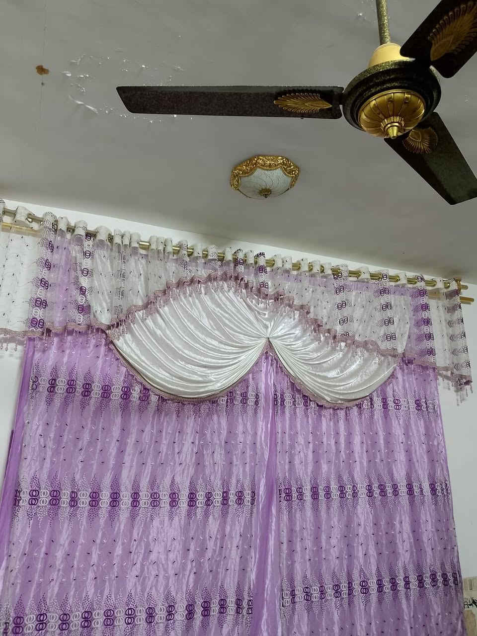 السلام عليكم بردات للبيع 3x3ب٣٠ وبيه مجال مكاني نعمانيه


**إذا كنت صاحب هذا الإعلان وتريد حذفه لأي سبب، رجاءا أرسل رسالة إلى الدعم الفني**