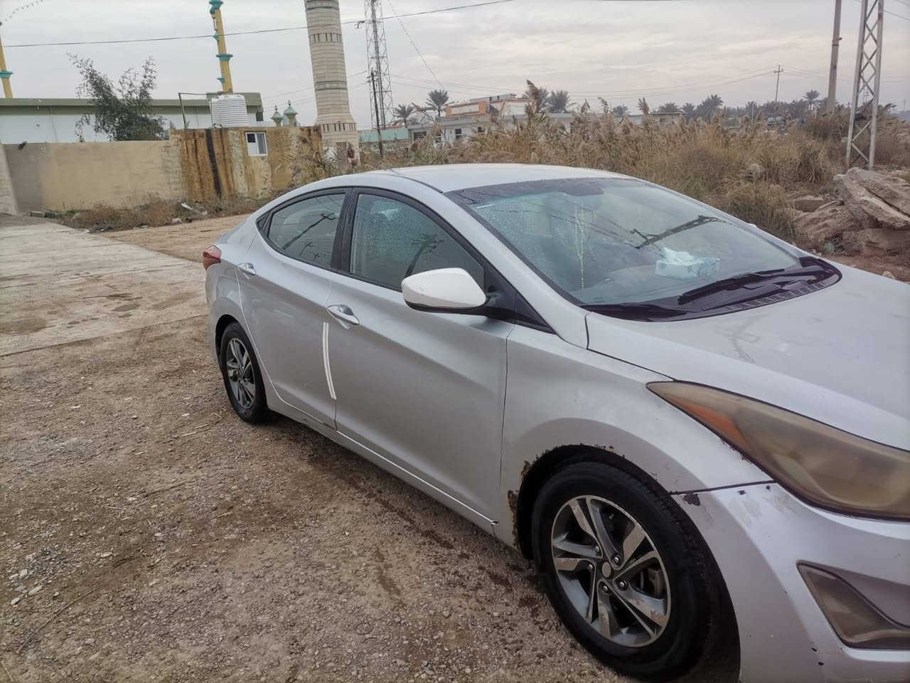 بسم الله الرحمن الرحيم
الانترا موديل ٢٠١٦ 
١-وارد أمريكي
٢-رقم بغداد
٣-محرك ١٨٠٠ دوش المرغوب
ضربتها الجاملغ وايرباك برده الخلفي طاك
للاستفسار ***********٢
