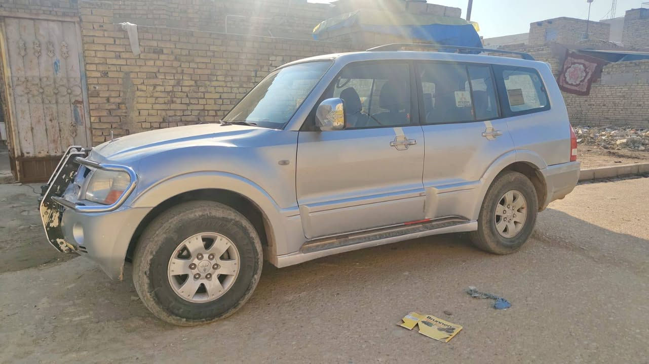 سلام عليكم سياره للبيع باجيرو  مكلف بنشر. رقم الهاتف ***********
