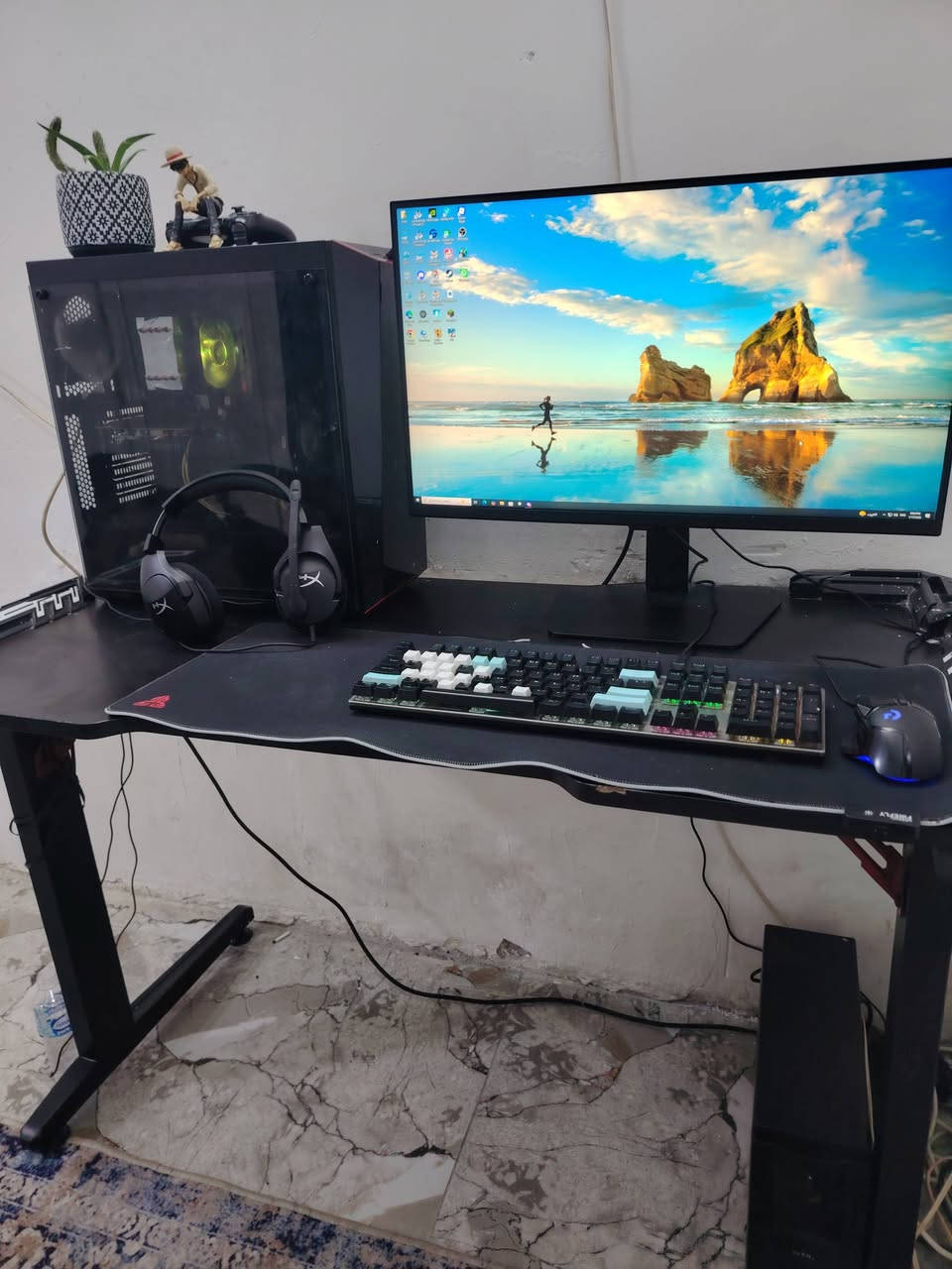 السلام عليكم اخوان pc للبيع معه الملحقات
التجميع نضيفه الله شاهد السعر 700الف مكاني بغداد الدوره ابو دشير رقمي ***********
CPU: i5-9600K
GPU: NVIDIA GTX 1660 Ti
Motherboard: MSI Z390-A PRO
RAM: 16GB  3000MHz
PSU: 600w 
500GB NVMe M.2 
500GB HDD
128GB SSD
UPS: MA1500 MaXMa
الملحقات:
الشاشة:
SAMSUNG: 1440 ips 27 0.5MS 180h
كيبورد:
ميكانيكي AOC
سماعات:
HyperX Cloud Stinger S
ماوس :
G502 لوجتك 
موس باد Rgp
مولاحضه الميز مو ويه pc
