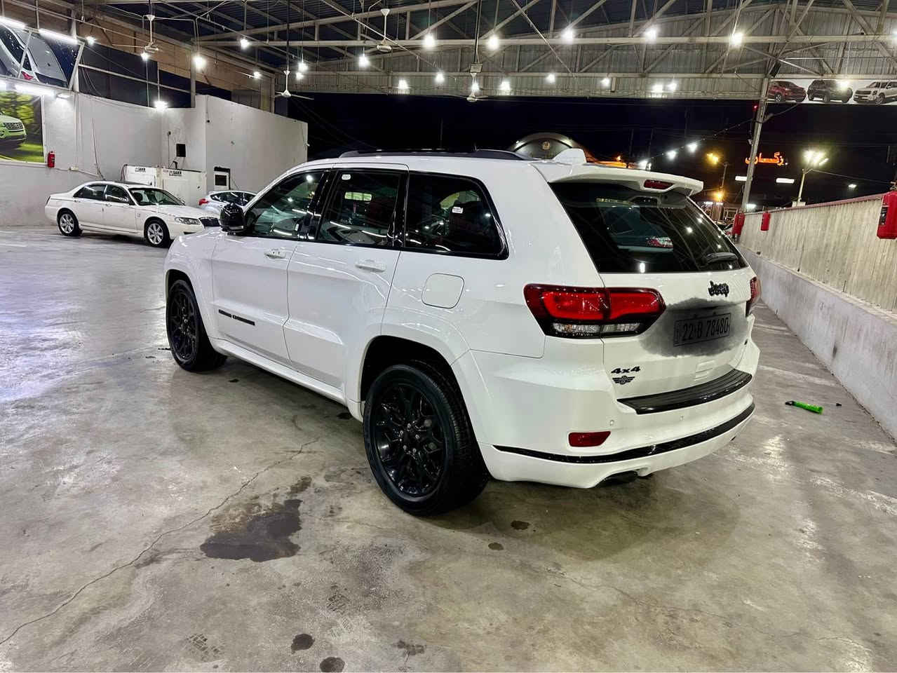 جيب گراند شيروكي 2021Sشركة هالم 
***********مكان السياره اربيل مخمور, أربيل
