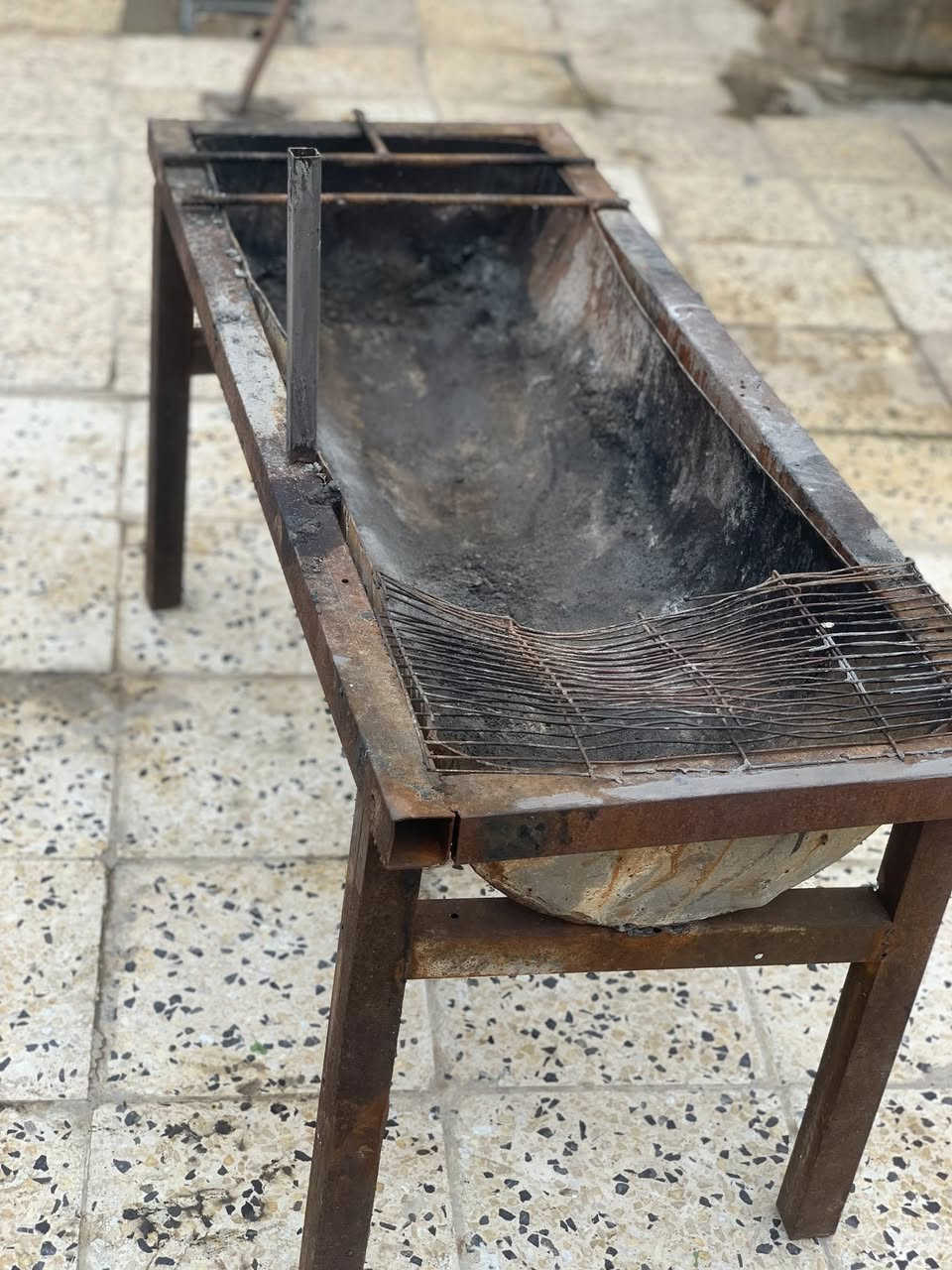 السلام عليكم منقلة نضيفة للبيع مكاني ابو رمانة السعر 40 رقمي ***********
