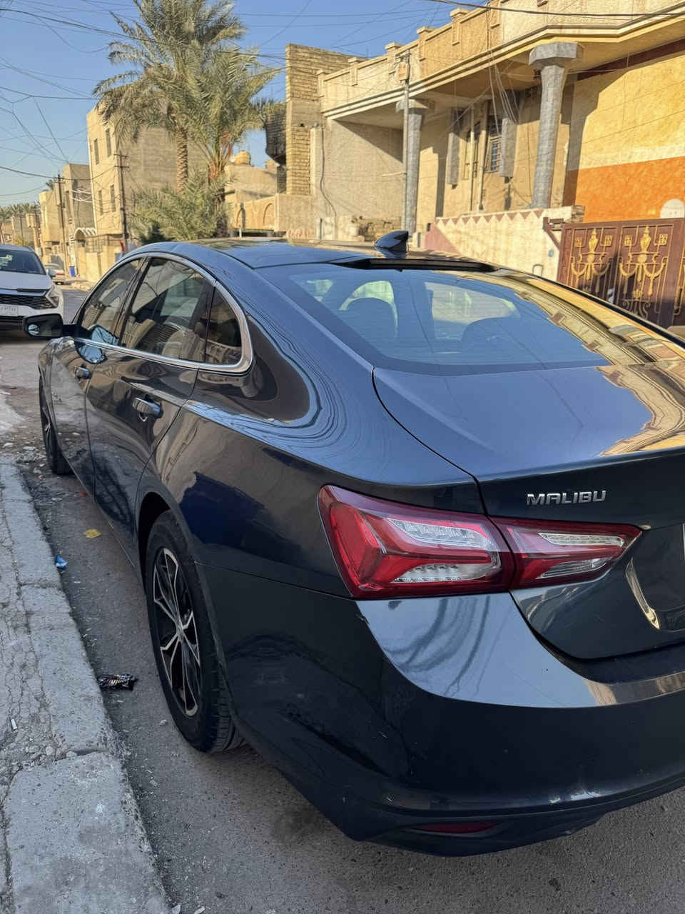 ماليبو 2020 Lt كلين بدون حادث
المواصفات معروفة

شاشة كبيرة 

كامرة دوارة

تدفئة كشنات

تبريد قطعتين 

ماشية 150 كيلو 

4 بصمات 

تايرات جدد

سيارة جاهزة من كلشي 

صاير بيها حادث داخل بغداد ومبدل باب الصدر فقط سيارة جاهزة كلش داخلة كلين بدون حادث 

معووووقين والمعوق موجود وبعدة صغير خوش انسان جداً

السعر 120 وبيها مجال مستعجل 

مكاني بغداد الجديدة النعيرية ***********
