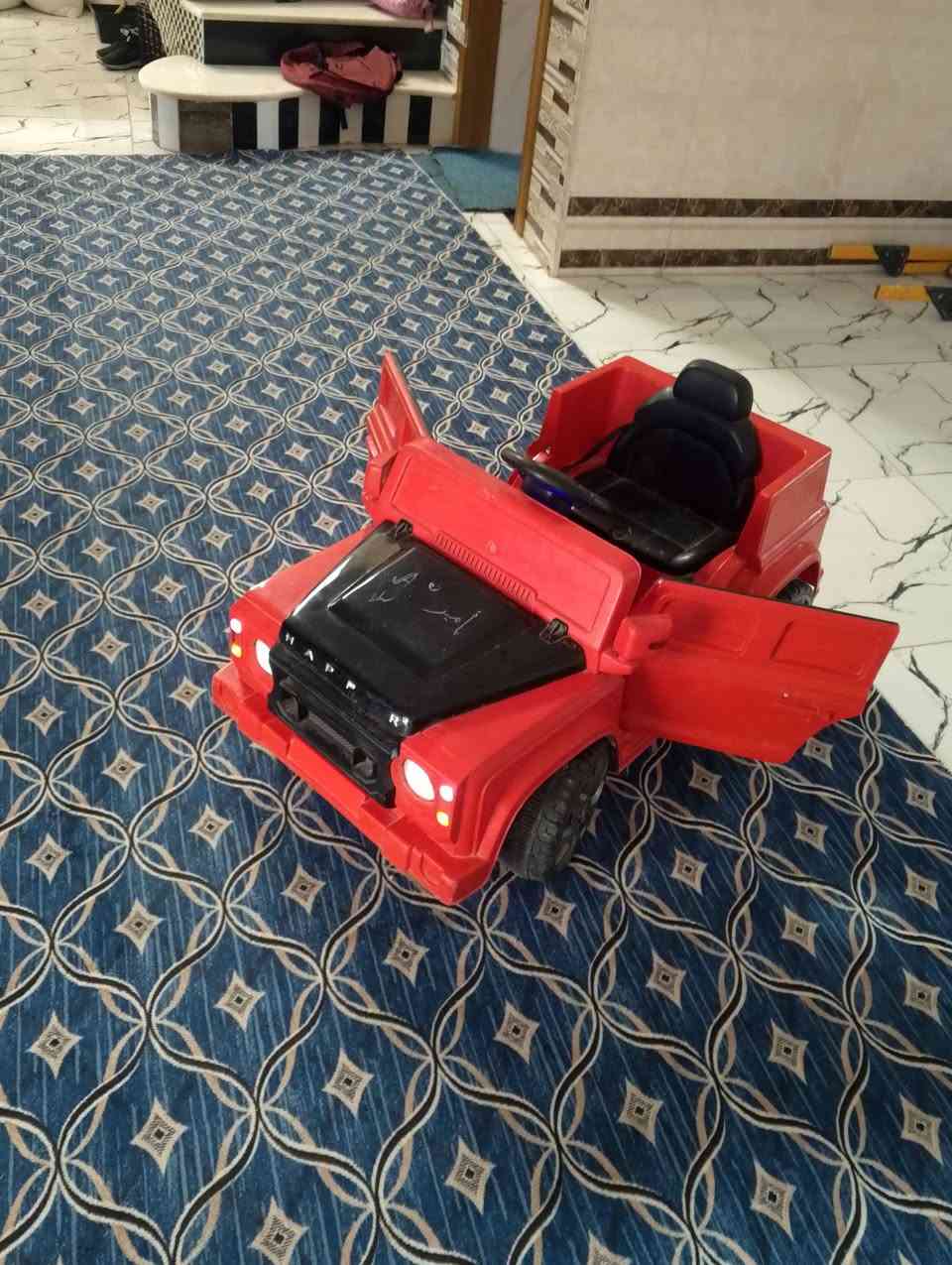 سياره اطفال شحن للبيع شغله مابيه شي بس فقط بك ماترجع سعر 35الف مكاني دبله رقم الهاتف ***********

