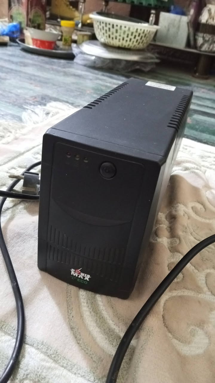 يا الله سلام عليكم شبابنه الطيبه 
عندي بلي 4 برو للبيع 

المساحه 1 تيرا
البلي ما مهكر
الملحقات 2 جويستك
يجي وياه يو بي إس هديه للطيبين لأكن يحتاجله بطاريه
الجهاز نضيف وأستخدامه كلش خفيف | السعر 375 وبيه مجال حك الجيه وتدللون هذا رقمي واتساب حتى انطيكم تفاصيل أكثر ( ***********) مكاني كربلاء حي الامامين
