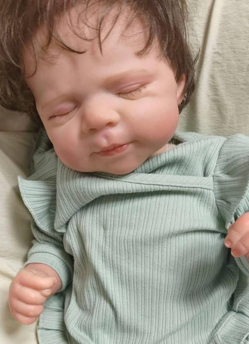 ✨ توفرت الآن لعابه بيبي سيلكون واقعية جداً ✨
👶 ملامح حقيقية 100%
👱🏻‍♀️ شعر طبيعي ناعم
📏 حجم كبير ومميز
🤍 ملمس ناعم جداً مثل بشرة الطفل
مناسبة للهدايا 🎁 ولعشاق الدمى الواقعية
📩 للحجز والاستفسار خاص


**إذا كنت صاحب هذا الإعلان وتريد حذفه لأي سبب، رجاءا أرسل رسالة إلى الدعم الفني**
