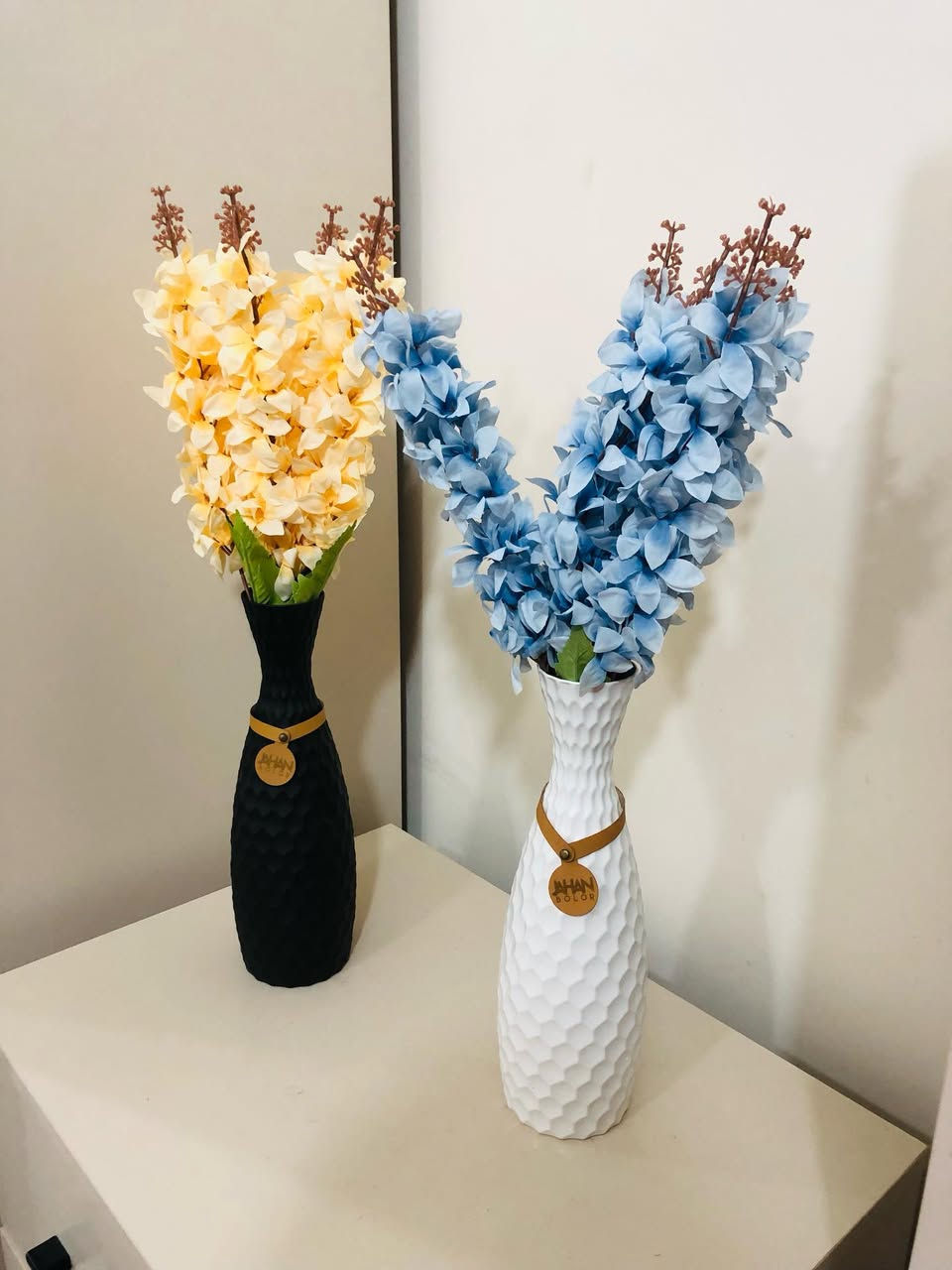 سـندانه حجم كبير الحجم ٢٨ سم
السعر ٥ الفَ 
مسكة النرجس الطول ٥٠ سم 
السعر ٤ الف 💚🌿.


**إذا كنت صاحب هذا الإعلان وتريد حذفه لأي سبب، رجاءا أرسل رسالة إلى الدعم الفني**