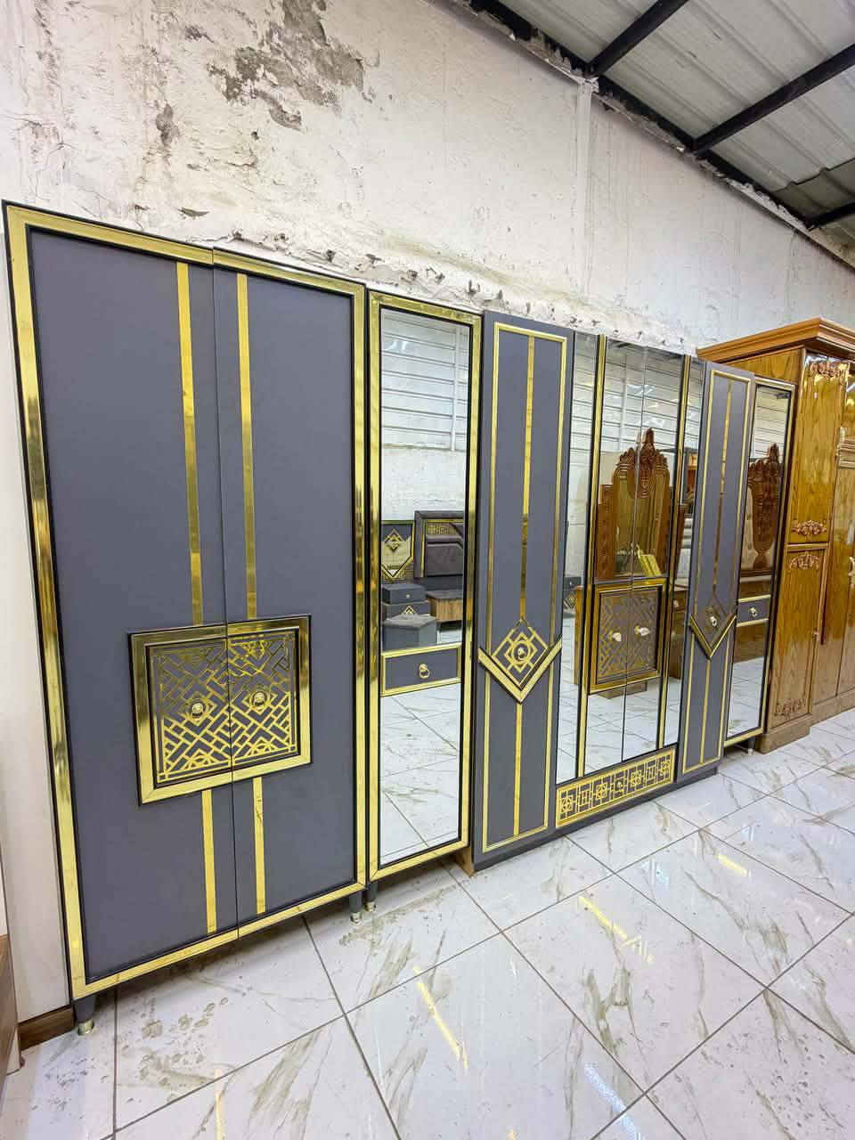 غرفة نوم مستخدمة نضافة 90‎%‎
عدد القطع 10
نضام بيبان 
كنتور طفل اضافي 
كوالتي عالي 
لون مميز 
سعرها مليون /900
شد و نقل داخل بغداد مجاني


**إذا كنت صاحب هذا الإعلان وتريد حذفه لأي سبب، رجاءا أرسل رسالة إلى الدعم الفني**