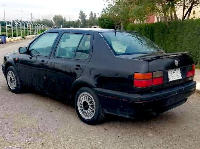 كولف فيمتو
١-موديل ١٩٩٣
٢-كير عادي
٣-محرك ١٨٠٠
٤-سلايد
كير ومحرك خير من الله صدر امامي خلفي جديد تخم تاير جديد مصبوغه عام جماليه بدون ضربه دواخل وشواصي مكانهه ديالى خانقين 
***********
