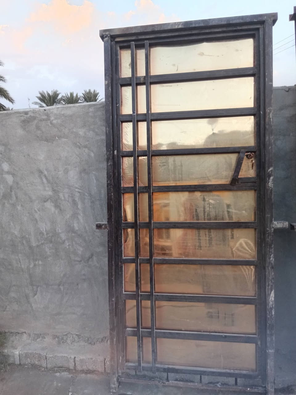 سلام عليكم
بيبان حديد ثقيل العدد 3
واحد طلاكه وربع عرض متر و 30 فقط عوزه صبغ ب 90
+بابين حديد ثقيل العرض 90 ورتفاع مترين
علا ٧٥ الواحد
ذي قار شطره ***********
محجر طول 7 متار سعره 125 وبي مجال
