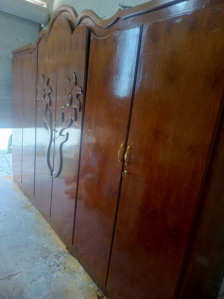 كنتور صاج ٦ باب 🚪 ب260وبيه مجال لاستفسار *********** واتساب ناصريه تقاطع الرايه قرب مستشفي الرحمن الاهلي
