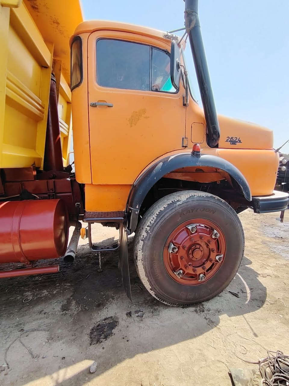 سلام عليكم قجمه للبيع موديل 80 بلاديه مكفوله كفاله عامه\\ ***********
