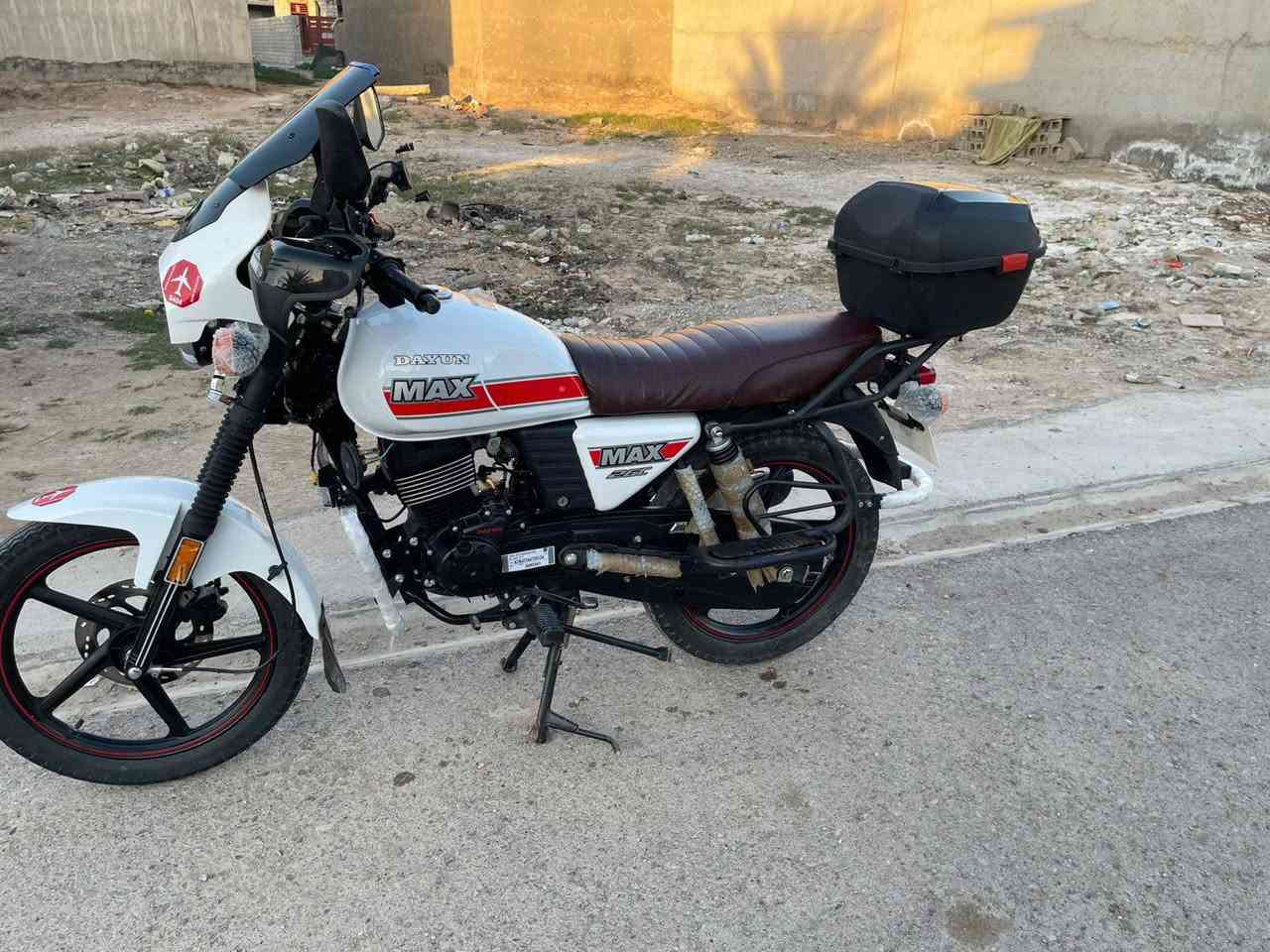 للبيع دايوان 2024
مكفول من الشخط اوراق سحب
ماشيه ٥٠٠٠ بعدهه وضع الشركه
مكاني ديالى الخالص
سعر 1350وبيه مجال بسيط
الموشراي ليدوخني
***********
