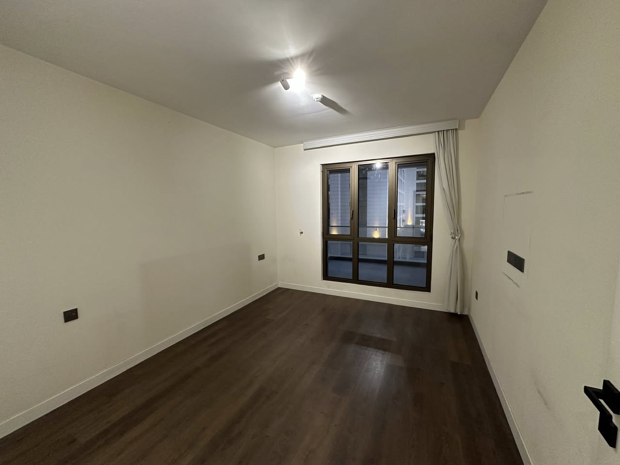 Boulevard two bedroom for rent 750$ 
WhatsApp *********** 

Bulvar üzerinde iki yatak odalı daire kiralık 750$
WhatsApp ***********

شقة غرفتين نوم للإيجار في شارع بوليفارد، 750 دولارًا أمريكيًا
للتواصل عبر واتساب: ***********

بۆلیڤار دوو ژووری نوستن بۆ کرێ 750$ 
واتسئەپ ***********
