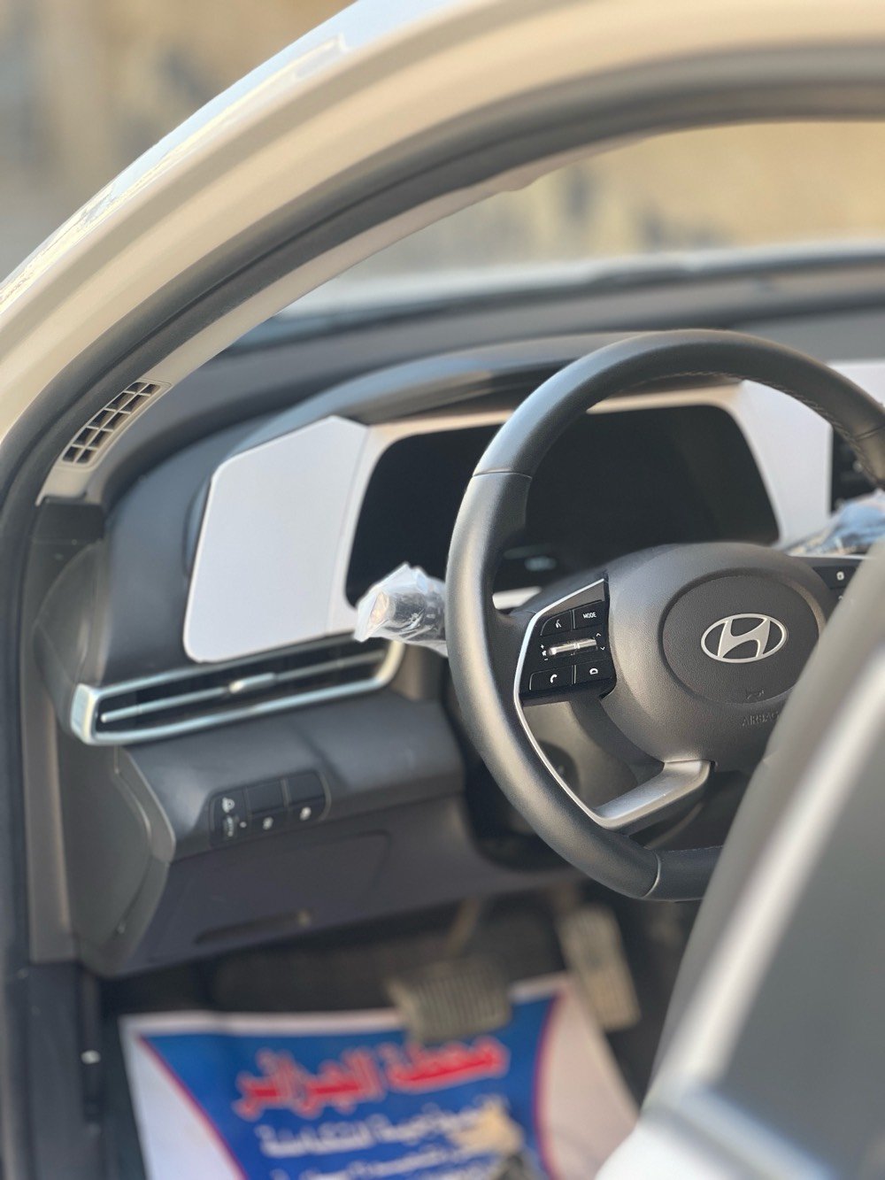 السلام عليكم

🚗 للبيع: هونداي إلنترا 2025 خليجي – تجميع صيني

الحاله: كفاله
ماشيه: 9km

📌 السيارة مسجلة رقم اربيل

💰 السعر: 153 وبيه مجال

📍 الموقع: البصره

📞 للتواصل: ***********

🔹 المواصفات:

• محرك 1500 سي سي – دبل نوزل

• فول المواصفات

• بصمة تشغيل

• فتحة سقف

• حساسات أمامية وخلفية

• كاميرا خلفية

• شاشة وسطية

• سايد بريك زر

• أوتو هولد

• لوحة ديجيتال Dashboard

• تبريد بطريقتين

• إضاءة LED نهارية

• مثبت سرعة (Cruise Control)