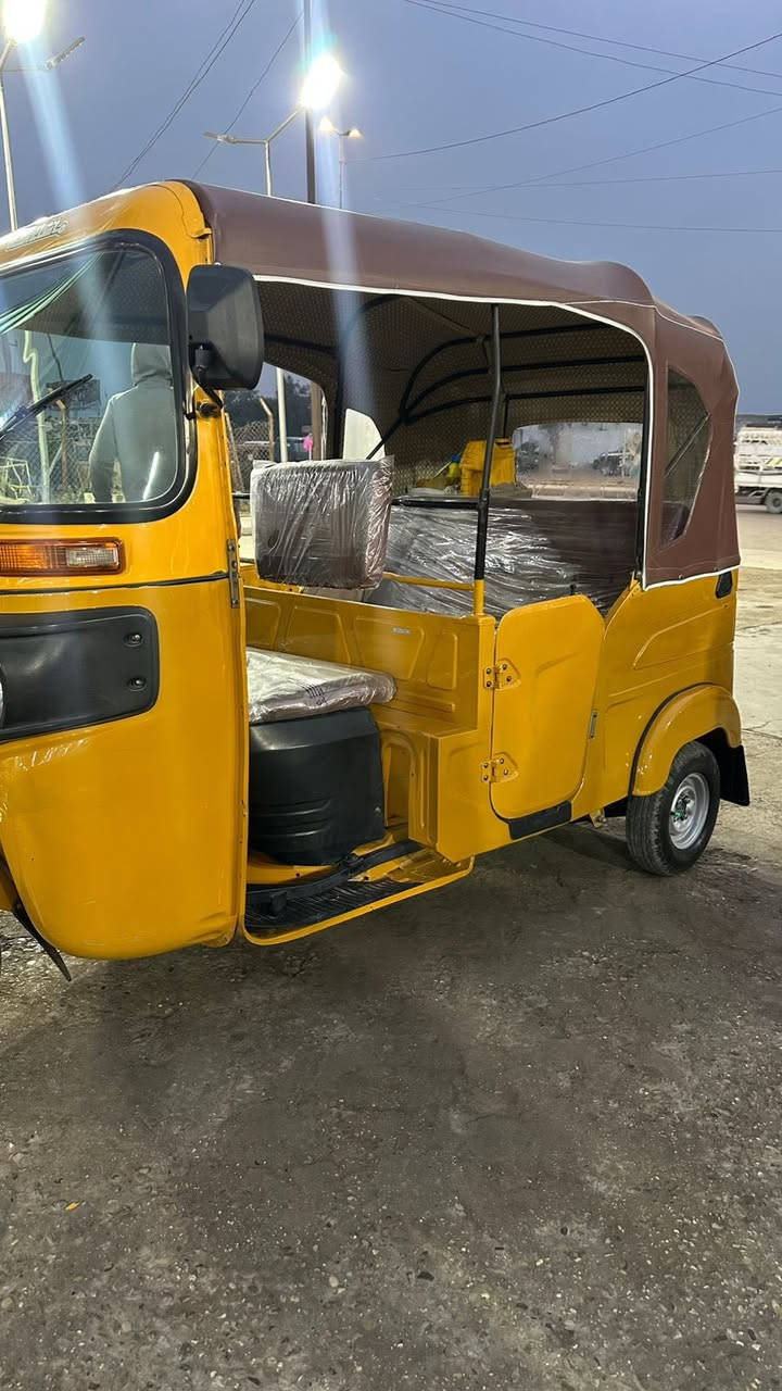 إسلام عليكم تكتك للبيع مرقمه شوفه عينك تكتك جاهزه كبل للشارع دواسات ولغد مزلوغ وصبغته موديل 21 شهر 4. السعر 7200 وبيهه مجال اتصل وتدلل***********
