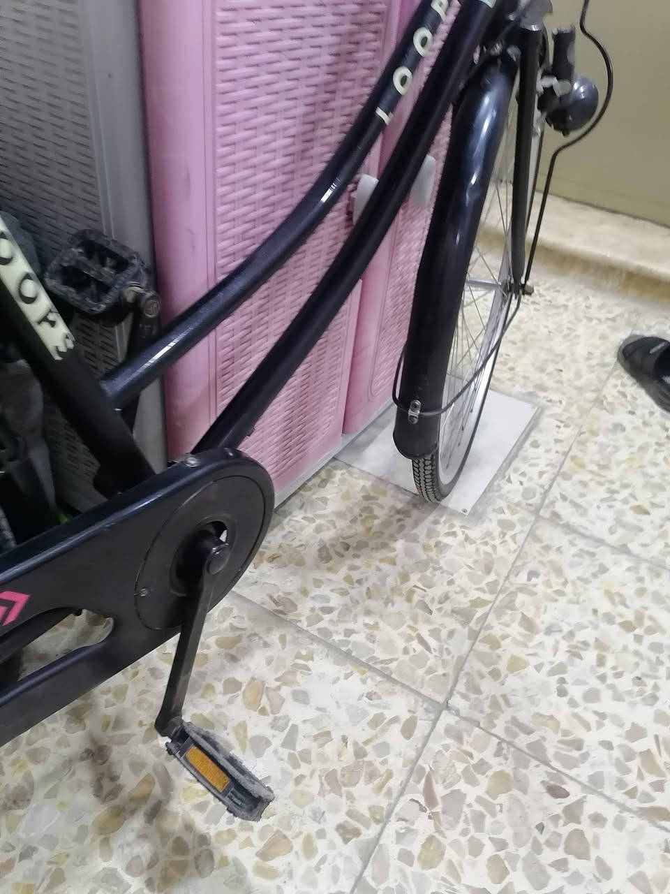 يا الله الهم صلي على محمد باسكل ماركه لوبس شركه عالميه موديل 2017 كفاله نضافه فول حاويه منزله ابيدي الباسكل ما مفتوح بعده كشنه الاصلي ما مبدل و استيرنه ما مصبوغ كامل مكمل طبعا القطعه معروضه للبيع سعره 100 وبيه مجال بسيط مكاني بغداد البياع الباسكل كامل للتواصل اكثر واتساب ***********
