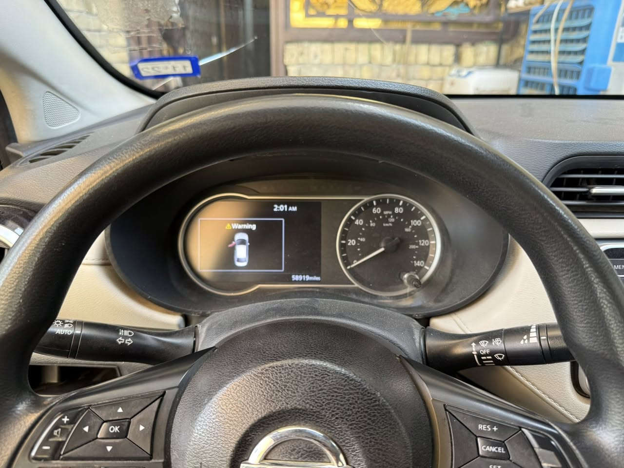 🚗 للبيع: نيسان فيرسا (Nissan Versa) موديل 2021
المواصفات والأنظمة الذكية:
 المحرك: 1600 دوش (DOHC) اقتصادي ونشط.
 الفئة: فول مواصفات.
 التشغيل: بصمة (دخول وتشغيل ذكي).
 الممشى: 58 ألف ميل.
 الأمان: رادار، نظام كشف النقطة العمياء (Blind Spot)، حساسات.
 الحادث: جاملغ وبنيد فقط.
  (بدون دواخل)، شواصي ولغود مكفولة وبشرط الفحص.
 الجاهزية: سيارة جاهزة من كلشي (كير، مكينة، صدر، تبريد ثلج) 
 السعر المطلوب: 113 ورقة ($11,300) وبيها مجال للشراي الطيب.
 المكان: بغداد - الزعفرانية.
  (رقم الهاتف): ***********
