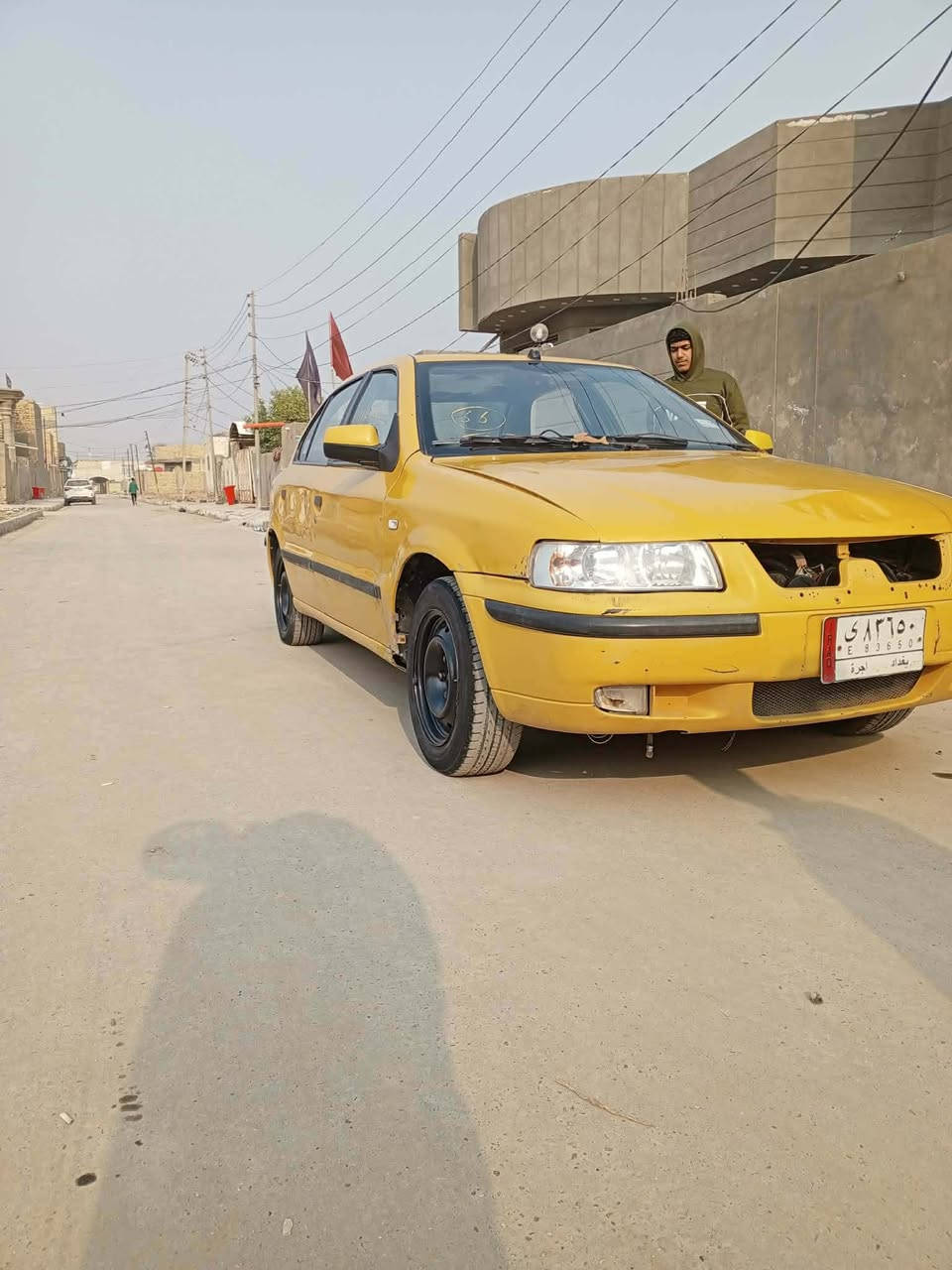 سلام عليكم سمند 12 للبيع بسمي مصفره هيئه وغرامات بيها باب مبدال مكينه بيها خيط بخار مكان دواينه رقم بغداد  سعر 33 وبيها مجال ***********
