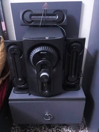 سستم صوت • بلوتوث • شاشة كامرات