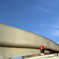 إسلام عليكم  كاسحه مال بزون ترهم على الهينو الرقم ٠٧٧١٣١٣٢٥٨٨