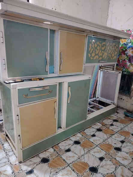 كاونترات الالمنيوم تزكام نضيفات مرمر وعادي الشراي يتفضل خاص فايبر واتساب ***********
