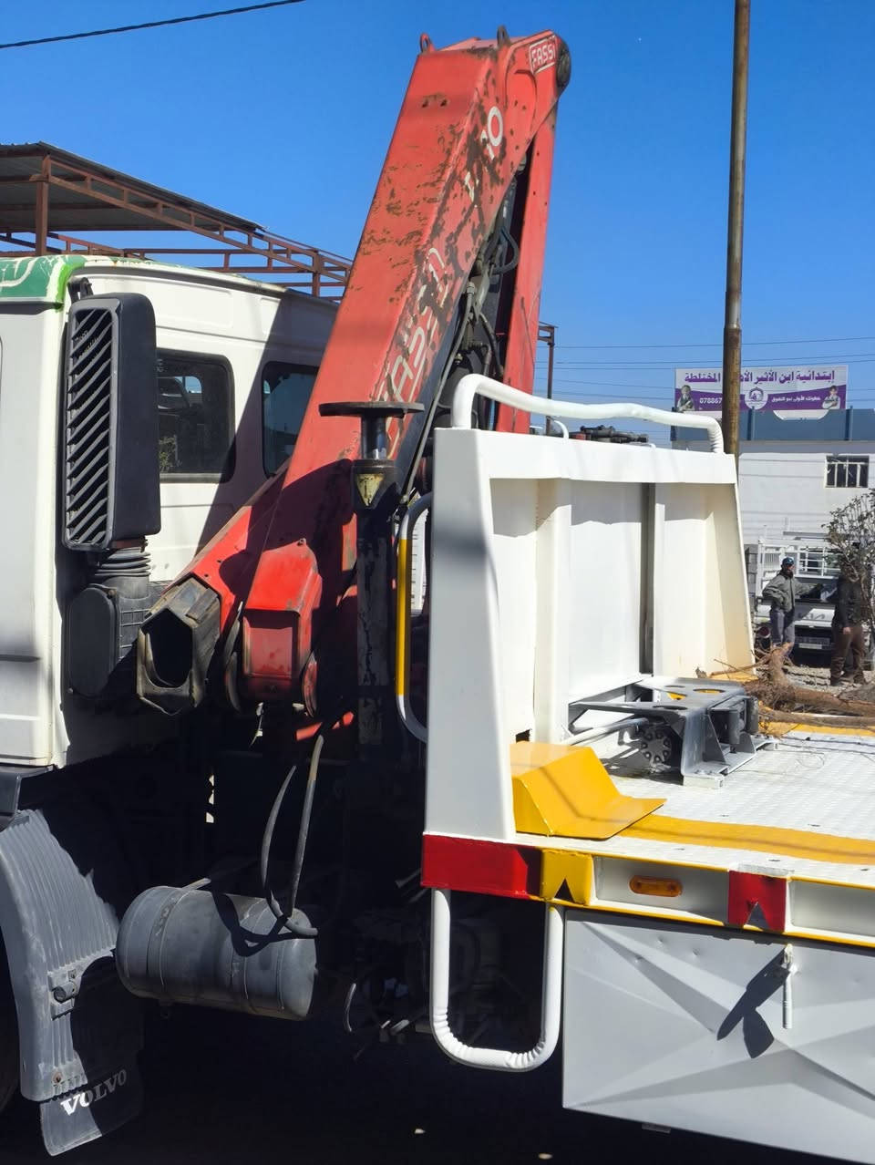 السلام عليكم للبيع فالفو 8برغي حجم 220
السياره مديل 2004جاهزه من كلشي كير ومكينه وكسل شرط كرينها فاسي حجم 110سلايتين رجلين مخالف رقم سليمانيه تحويل مباشر سنويه جديد السياره سطحه موطور سحب بيها ورجلين كامل مكان السياره كركوك قضاء الحويجه تفاصيل اكثر اتصل وتدلل ***********
