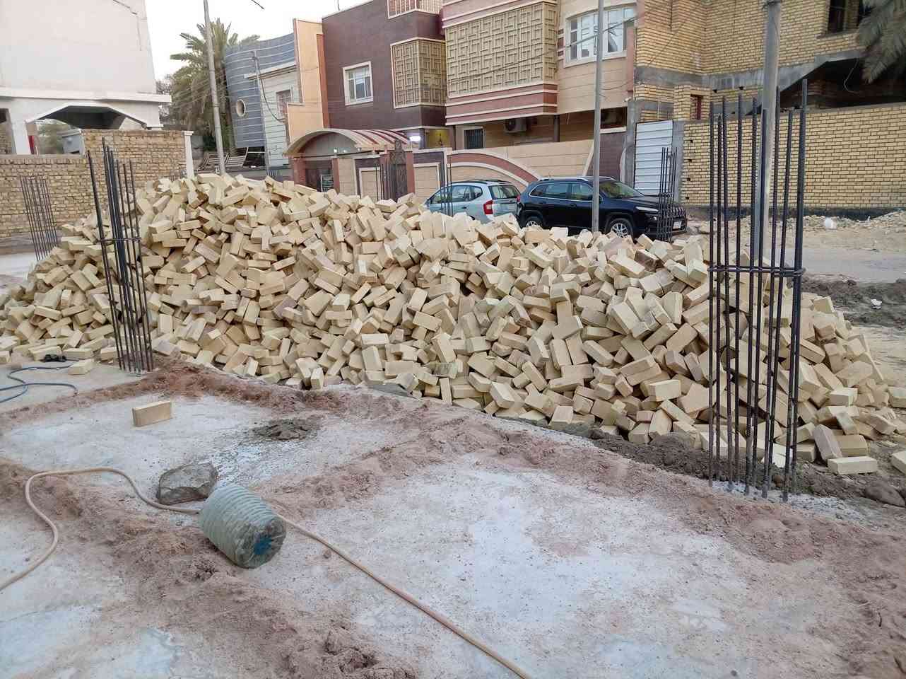 السلام عليكم طابوك القلعه سكر درجه اولي لون وقالب وركن وشرط المكلاب توصيل ناصريه ونواحيه للستفسار ***********
