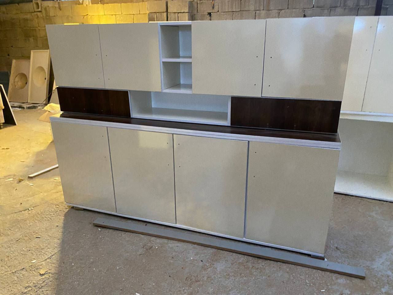 الم تكن سهله ✨ لاكني لا إليق إلا للقمة ✨
مترين ارضي وملحق والسنك متر و20 مرمر 
السعر 260
✨✨✨✨✨✨✨✨✨
✨اذا تحب نضيفلك ملحق فوك السنك اضافه ٧٥ الف
✨اذا تريد السنك متر ونص اضافه ٢٥ عالسعر 
✨اذا تحب تضيف فاترينا اضافه ٨٥ عالسعر 
✨اذا تحب تضيف مجر واحد اضافه ١٠ عالسعر
✨اذاتريد تضيف تلث مجرات اضافه ٢٥ عالسعر
الالوان كلها متوفره اي موديل واي لون يريده الزبون نشتغله لاتعتمدون فقط على الالوان المعروضه نشتغل كل الالوان  
التوصيل بغداد مجاني
اطراف 10


**إذا كنت صاحب هذا الإعلان وتريد حذفه لأي سبب، رجاءا أرسل رسالة إلى الدعم الفني**