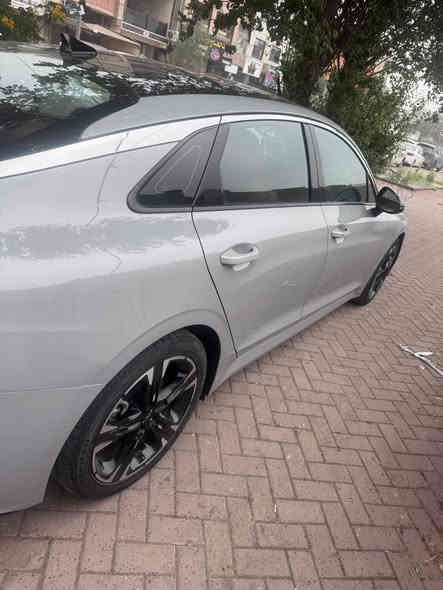 للبيع كي فايف 2022 فول مواصفات جيتي لاين حادث باب وجاملغ بدون دواخل رقم بغداد معوقين 185 وبيها مجال ‭0775 253 2342‬
