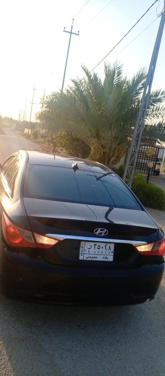 سوناتا 2012 بيه جاملغ وبنيد بدون دواخل ليبل واحد مكينة كير حدادية تبريد تخم تاير  كفالة رقم بغداد السيارة بأسمنا تحويل ثاني يوم السعر 105 وبيه مجال حك الجية مكانه بابل مكلف بنشر الاستفسار الاتصال على الرقم ***********
