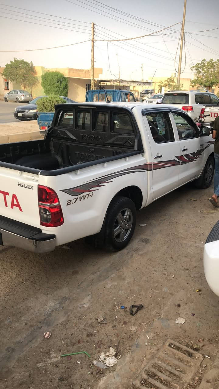 بيكم 2014رقم بغداد انكليزي باسمي جاهزه عل الاخير  تحويل مباشر سنويه 2031مكفوله عدا بارد بلجاملغ الخلفي 
ماشيه 78 الف 
الانبار هيت 
***********
