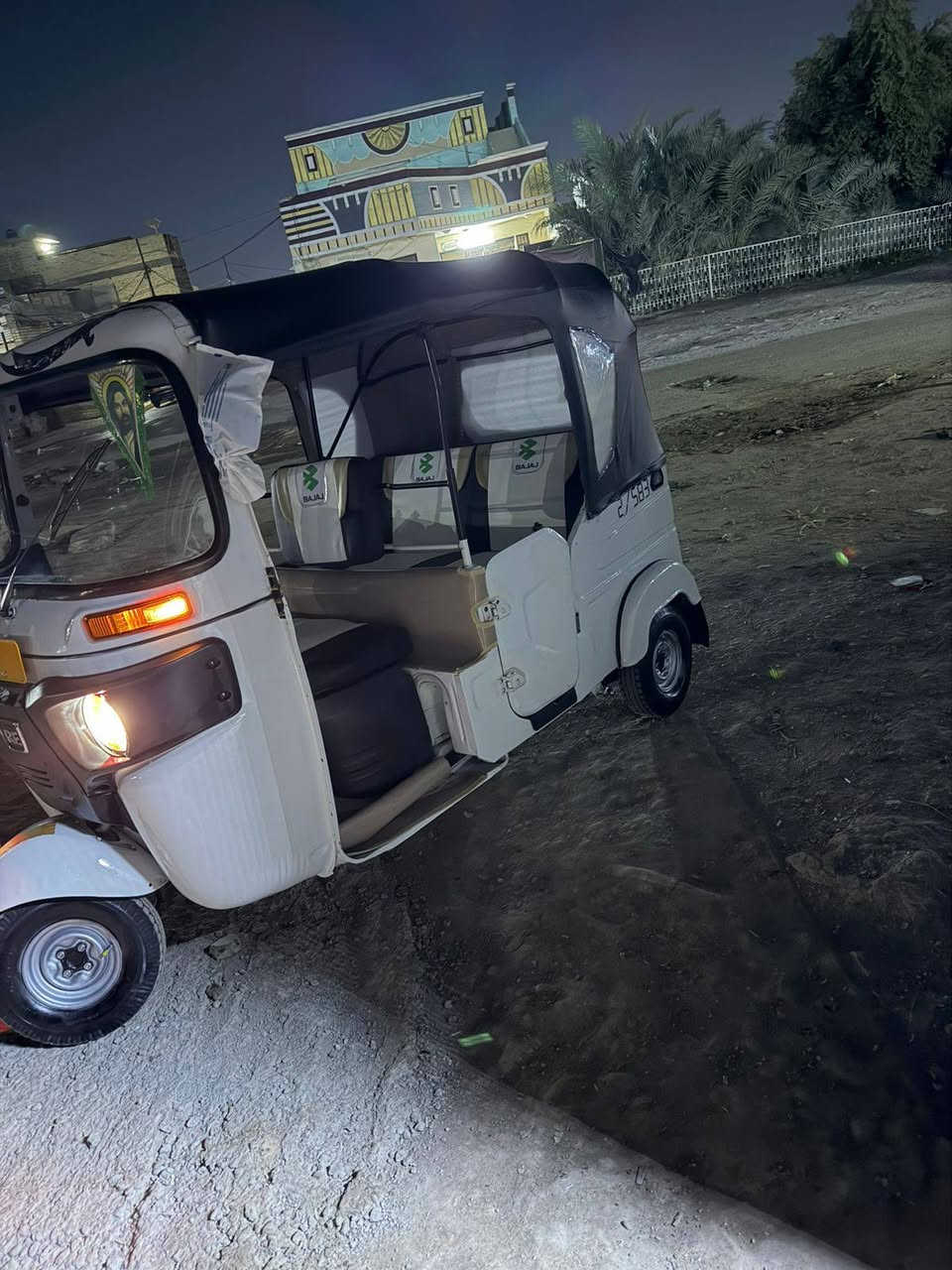 سلام عليكم تكتك بيضه 2021 شهر ل9 مكان حي الكوفه *********** سعر 7200وبيها مجال
