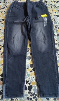 ملابس أطفال • توصيل