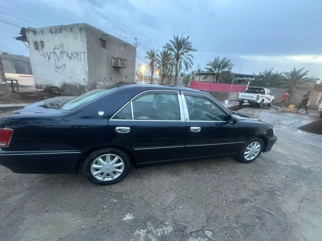 ملكه 2002
محرك ديفور 
3دكم 
دواخله جيس 
السياره حيل جديده 
شاصي 75
مكان السياره البصره قضاء المدينه قضاء الصادق 
رقم الهاتف /‭***********‬
السياره مستعجل عله بيعه عندي عمليه الله شاهد Singapore
