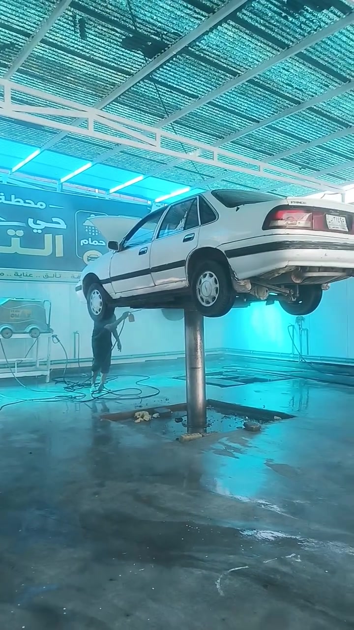 السلام عليكم ..
للبيع برنس 

كير ومحرك خير من الله  

موديل /95

اللون/أبيض ..بغداد

السعر 31 وبية مجال

الاستفسار / ***********
