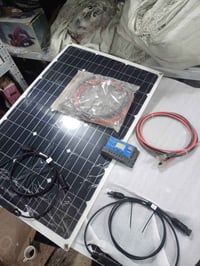 الواح طاقه شمسيه عدد 4 الي يفيدنه يتواصل وياي 07725809005