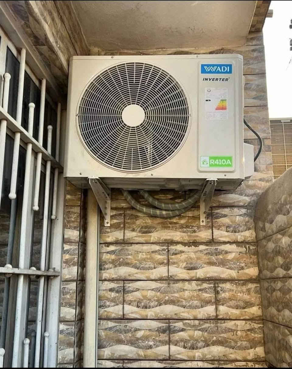 السلام وعليكم اني فني سبالت بغداد اتجول بسعار مناسبه وصيانه هم. كرخ ورصافه متواجد 24  ساعه متواجد شعندك فتح وشد ونصب وصيانه عامه سبالت ما عليكك فقط تتصل وتساب متواجد فقط فقط رفع الهاتف ورشه احمد التبريد والسبالت. غاز تعبه بكافه أنواع الغاز ونصب متواجد 24   
رقم الهاتف. *********** /*********** 
ساعه وفتح وشد وصيانه عامه كرخ اتجول ورصافه بأسعار مناسبه الكم
