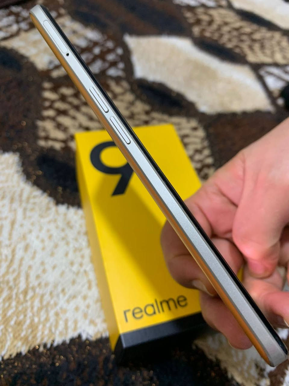 موبايل ريلمي نظيفة فول مال بيت وللبيع مستعمل اخو الجديد شراي خابر *********** وتدلل سعرا 175وبي مجال
