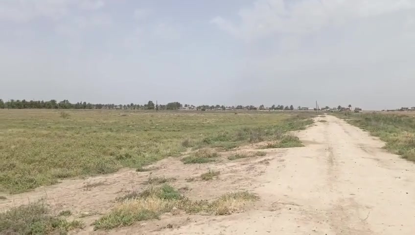 للبيع للبيع.....
٢٠ دونم سند ٢٥ طابو زراعي ع طابو الحسينية مال الراشدية تحويل بسم المشتري 
الواجهه ٢٠٠
النزال ٢٥٠
العنوان بغداد حسينية الراشدية قرب مرقد النبي لقمان ع الها طريقين ع الحسينية وع طريق محمد سكران خان بني سعد 
للاستفسار اتصال او واتساب 
مكتب الواحة للوساطة العقارية
***********
