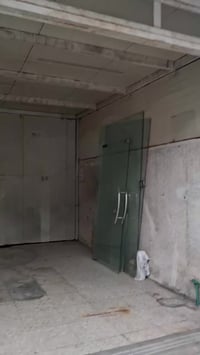 سندويج • واجهة زجاج • بغداد ساحة الاندلس