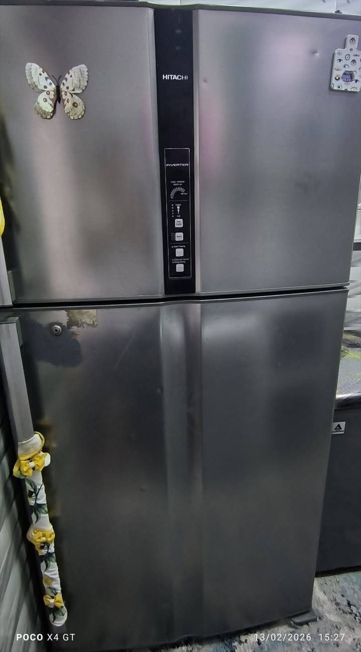 ثلاجة هيتاشي للبيع ( محور من نظام بخاخ الي نظام فريزر ) السعر 350 مكاني النجف الكوفه قرب نفق المختار للتواصل الاتصال على الرقم ***********
