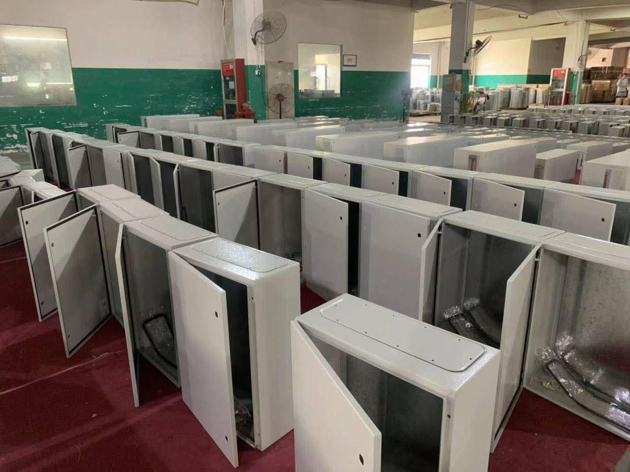 بنل حديد ثقيل فول درجه اولى صبغ حراري التابعه لشركه اشنايدر الفرنسيه همل الكهربائي الجيد فقط من يعرف قيمته


**إذا كنت صاحب هذا الإعلان وتريد حذفه لأي سبب، رجاءا أرسل رسالة إلى الدعم الفني**