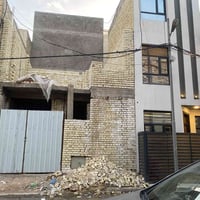 بيت 50 متر للبيع واجهه 6،25 نزال 8 البلديات القضاه مجاور القناه 077026...