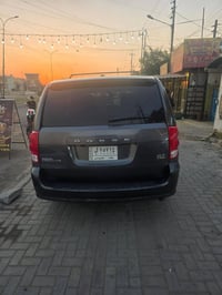 دوج كرفان موديل 2019  محرك 3600  داخل جلد اسود  تبريد 3 قطع  جي تي  حا...