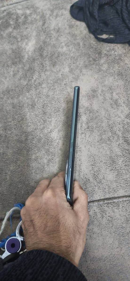 السلام عليكم
هونر  X9b  ذاكرة 256 الرام 12 بدون ملحقات جهاز نضيف السعر 250 وبي مجال بسيط مكاني بغداد حي اور


**إذا كنت صاحب هذا الإعلان وتريد حذفه لأي سبب، رجاءا أرسل رسالة إلى الدعم الفني**