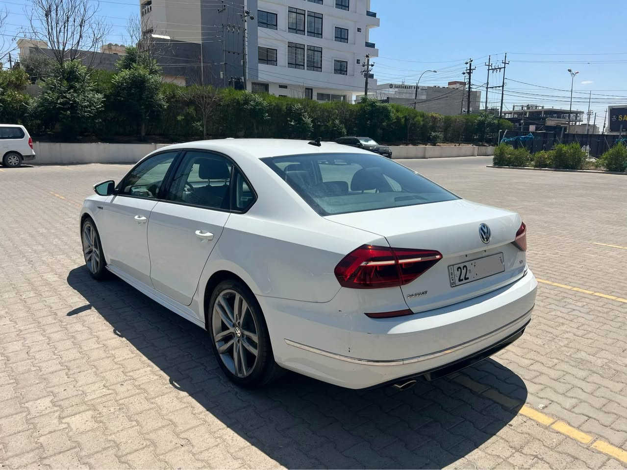 سعر ١٤٨ مجال شوێن هەولێر ***********
پاسات ٢٠١٨  R-line بێ سبوغ ٧٠ هەزار مایل رۆشتووە
سەیارەکە زۆرزۆرجوان و خاوێنە مەکینە بەشەرت نەکرایتەوە
 مەکینە ٢٠ تۆربۆ  (١ بست ساردەکوتی هەیە  هەر دیار نیە) ئەرباگ بەشەرت سەیارەکە کلین داخیل بووە هەموو شتی بەشەرتی فەحس سەیارەکە ی معرز نیە
عربي
سعر ١٤٨ ورقە مکان اربیل *********** واتساب
پاسات ٢٠١٨ R-line بدون سبغ بدون ضربە ٧٠ الف مایل ماشي
سیارە جدید محرک ٢٠ توربو کیر  محرک بشرط ما مفتوح
بها شبر جاملغ تعدیل بدون سبغ بدون ضربە أربيل, العراق
