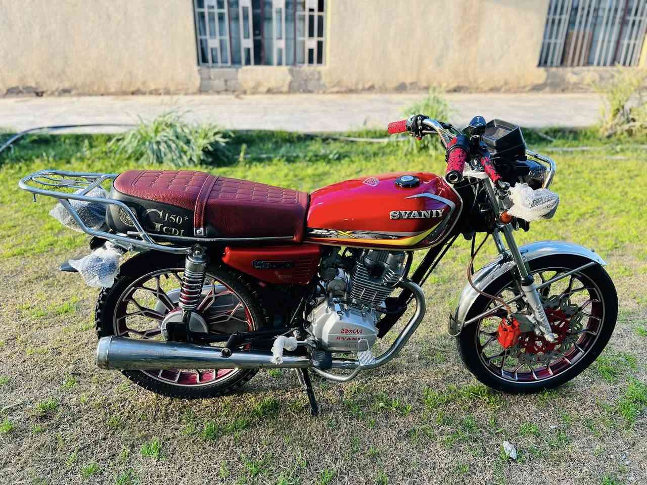 السلام عليكم ورحمة الله وبركاته 

للبيع سيفان 24 كدام العين نضايفه فول مواصفات ربع ما تصرف عليه تاخذ مني شي يرضيك 
ويرهم مراوس حسب القناعه 
سعره ٦٥٠ 
اتصل وتدلل ***********
